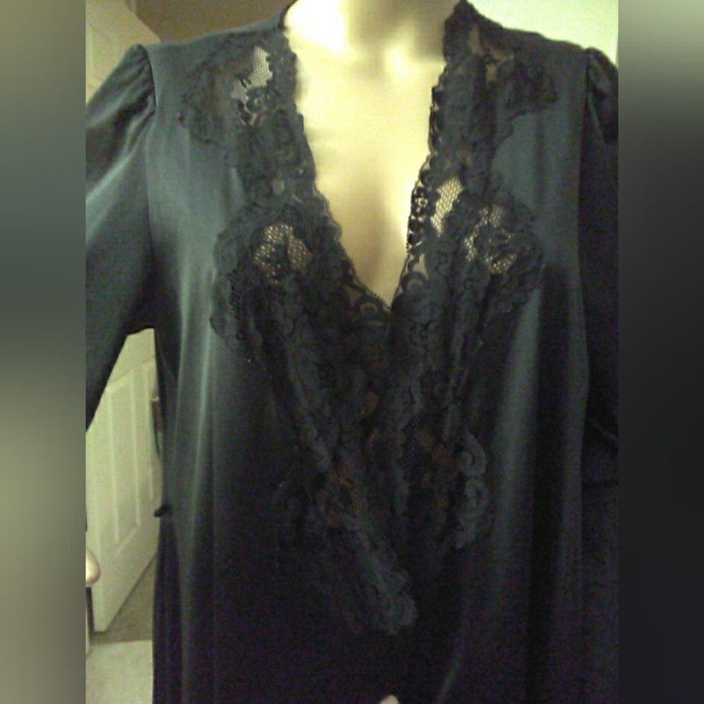 VINTAGE 1980s LORRAINE LINGERIE SET Luxurious Black Lace MAXI W/ ROBE PTP 15-19 - Picture 11 of 16